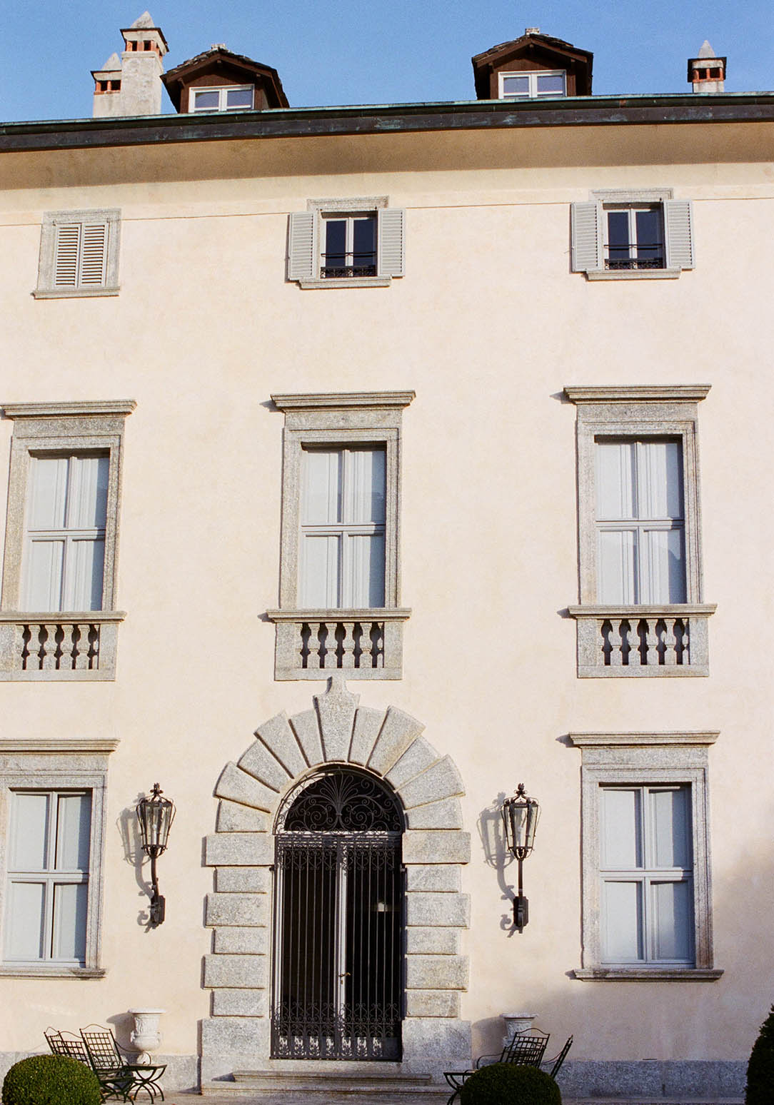 facade of villa balbiano